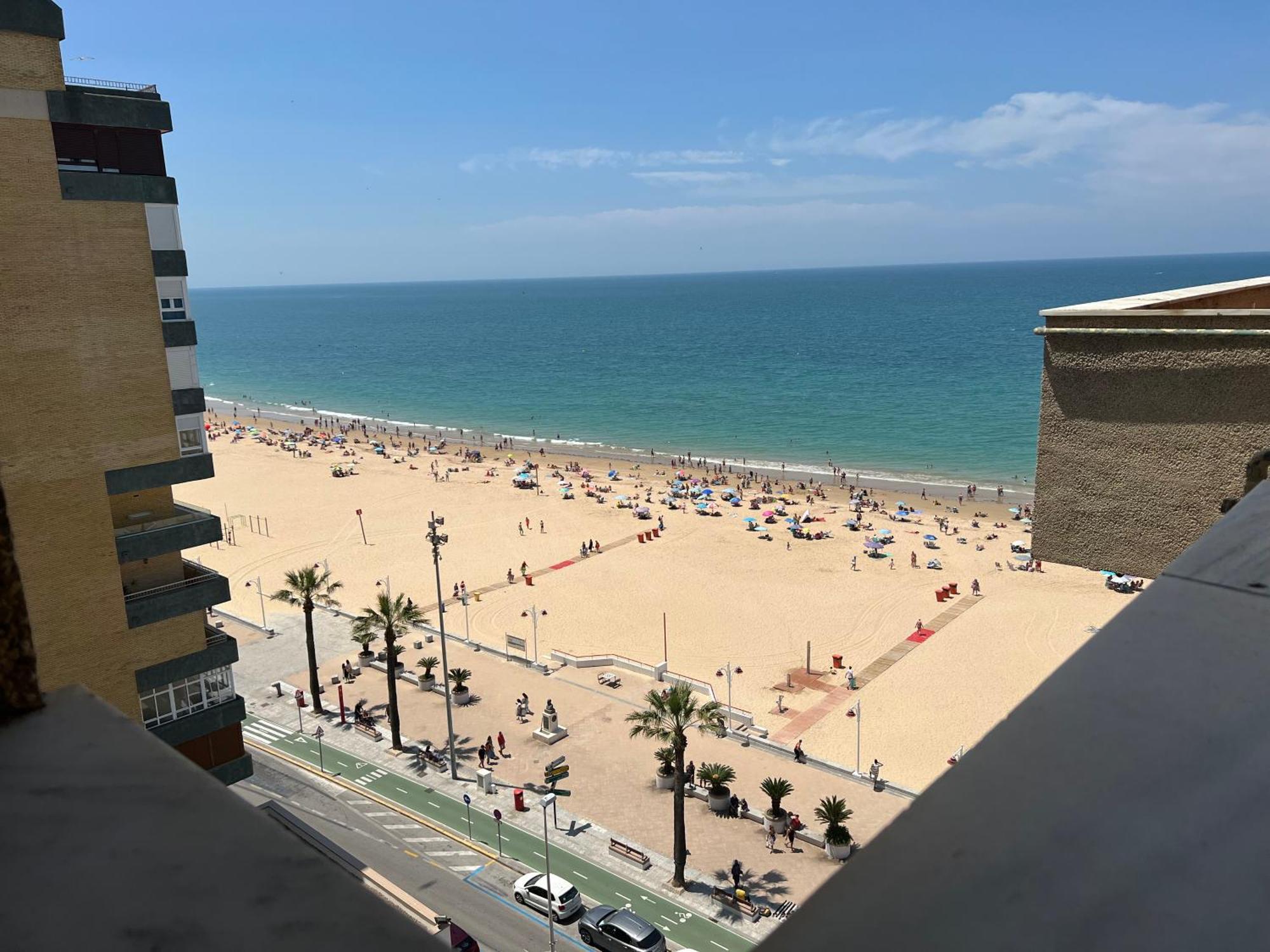 Atico Primera Linea De Playa. Cadiz Exterior photo